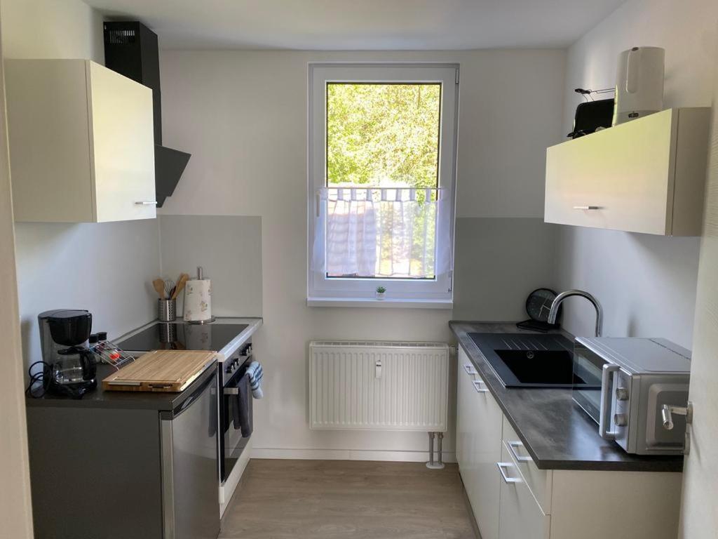 Schoene Ferienwohnung „Zum Glueck Tropical“ Эйзенах Экстерьер фото