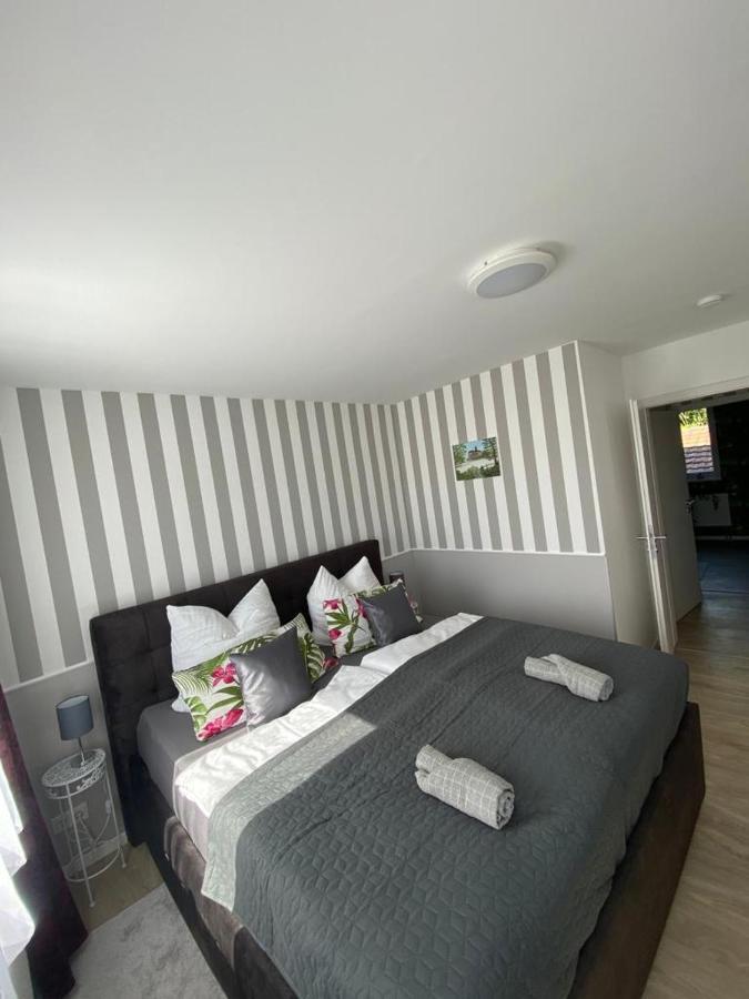 Schoene Ferienwohnung „Zum Glueck Tropical“ Эйзенах Экстерьер фото